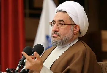 چرا این عضو مجلس خبرگان از نهج البلاغه خواندن پزشکیان ناراحت است؟/ اگر رئیس جمهور سکولار باشد خوشتان می آید؟