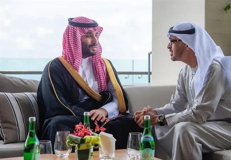 گاردین: امارات با عربستان برای بازگشت به جنگ یمن توافق کرد