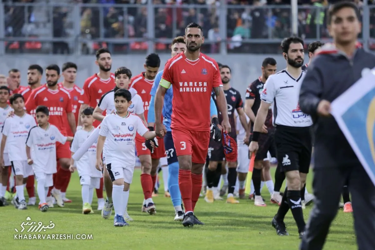 مادربزرگ محبوب اینستاگرام به آرزویش میرسد؛ سورپرایز ویژه پرسپولیس برای ننه فوتبالی +عکس
