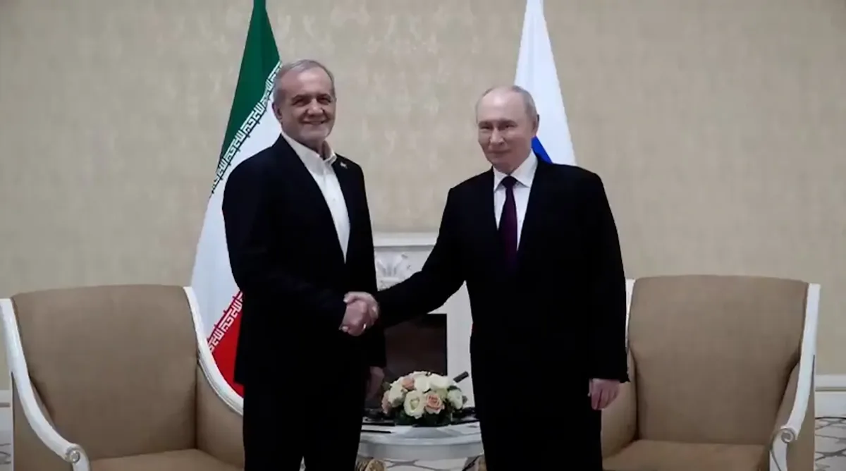 زبان بدن پوتین در دیدار با پزشکیان