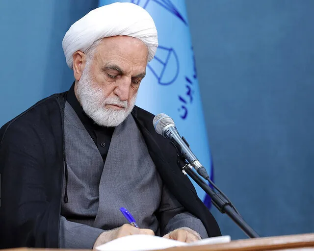 اژهای: رزمندگان ما به واسطه دعای حضرت فاطمه بر دشمن فائق آمدند