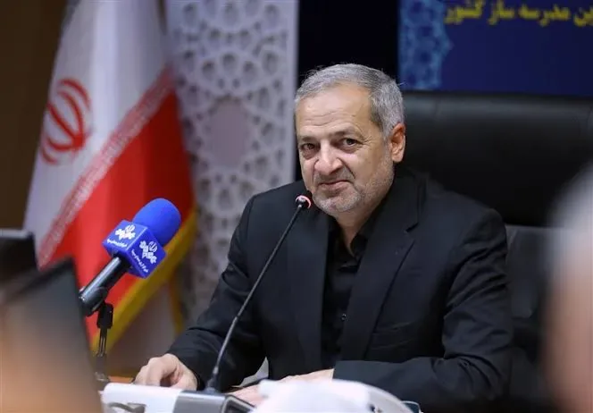 مدارس حضوری است؛ تعطیلی سراسری نخواهیم داشت