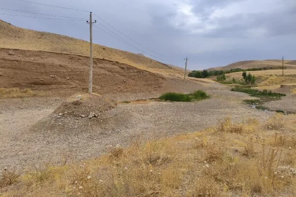 رئیس منابع طبیعی سنقروکلیایی: تیرهای برق حوزه آبخیز سرخم جابجا شد