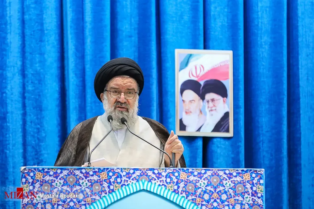 آیتالله خاتمی: ایران خار در چشم و استخوان در گلوی آمریکا خواهد بود