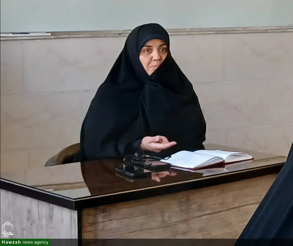 برگزاری نخستین آیین عهدواره با عنوان «عهد علمی» ویژه طلاب جدیدالورود