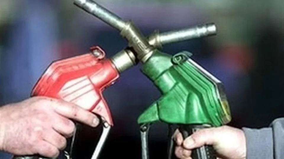عرضه بنزین سوپر داخلی در ۵۰ جایگاه با نرخ ۱۰۳ هزار تومان