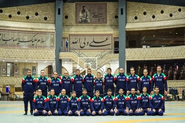غیبت دبیر در مجمع اتحادیه جهانی به دلیل تمرین فرنگیکاران+ فیلم