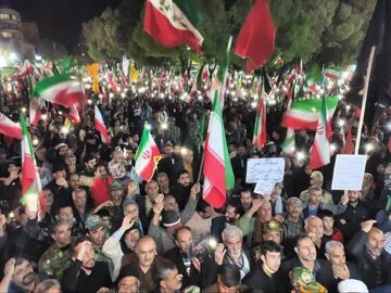 فیلم| پهپادهای هوافضای سپاه مهمان امشب مردم بروجرد در حماسه ۲۲۴