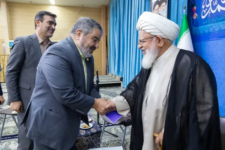 پیگیری حقوقی و بینالمللی شهادت رهبر انقلاب و شهدای حملات اخیر با جدیت دنبال شود