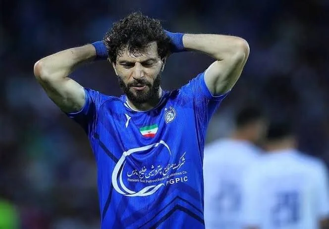 واکنش استقلال به پایان مجوز کار آسانی، آشورماتوف و ماشاریپوف