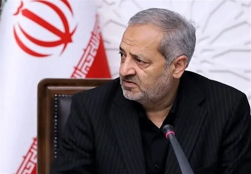 وزیر آموزشوپرورش: باید تلاش شود امتحانات به موقع به پایان برسد، زیر اگر این اتفاق نیفتد، فرآیند آغاز سال تحصیلی با اختلال جدی مواجه میشود / در صورت تعویق کامل امتحانات، دانشآموزان ناچار بودند علاوه بر امتحانات داخلی برای فارغالتحصیلی، بار دیگر در امتحانات نهایی برای ثبت سوابق تحصیلی شرکت کنند / تمامی آزمونهای نهایی براساس استانداردهای یکسان طراحی میشوند