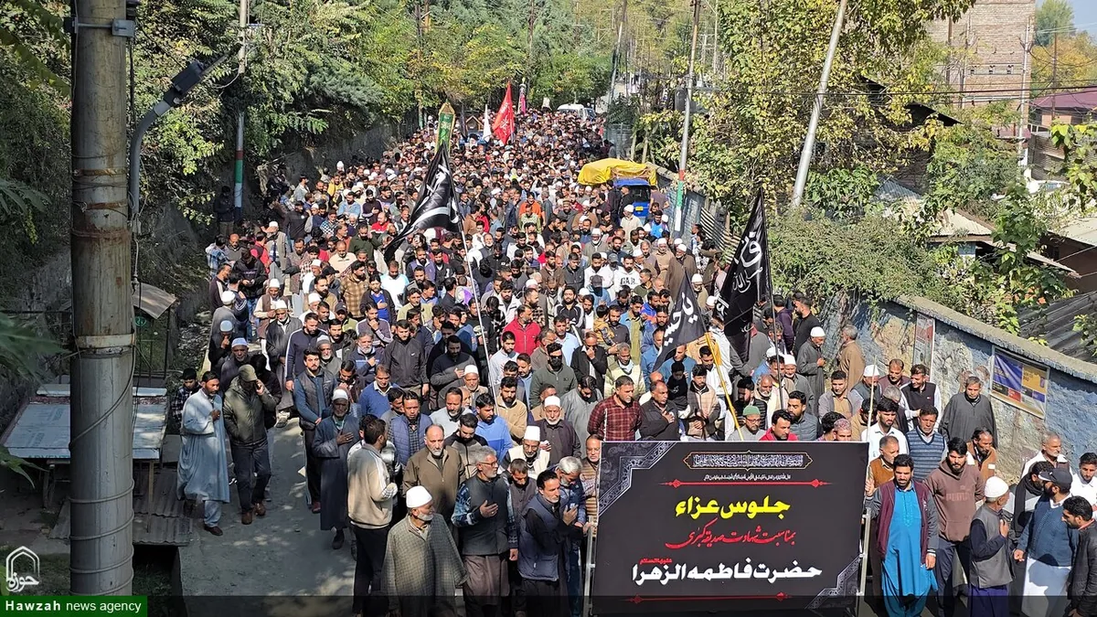 حضرت فاطمه زهرا(سلام الله علیها)، الگوی بنیادین اصلاح جامعه و پاسداری از کرامت زنان هستند