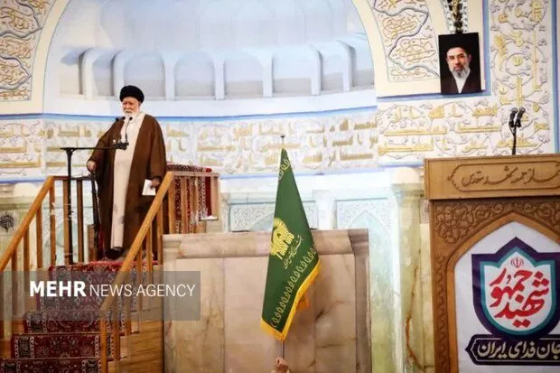 تضعیف جایگاه نظامی آمریکا در پی ضربات جنگی به روایت علم الهدی/ دشمن درصدد انتقال جنگ به عرصههای اقتصادی و فرهنگی است