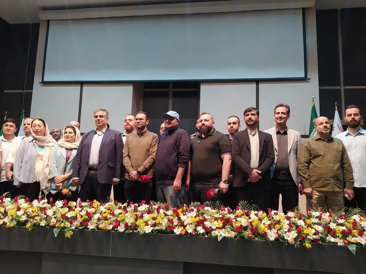 فیلم | نشست خبری استاندار مرکزی با نمایندگان رسانههای خارجی برگزار شد