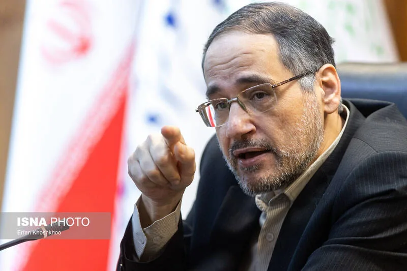 نگاهداری: نباید ترور اعتبار شخصیتها را کم اهمیتتر از تهدید جان آنان دانست