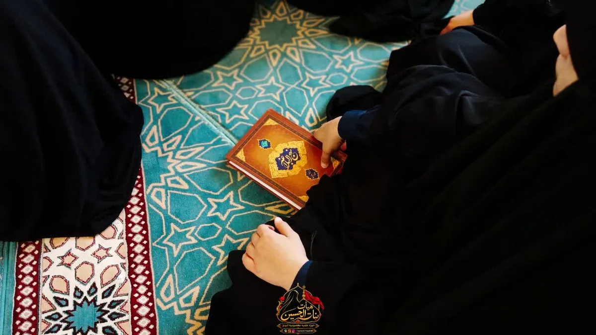 برگزاری مراسم هیأت حوزه علمیه معصومیه تبریز با موضوع هویت زن مسلمان و رسالت طلبگی