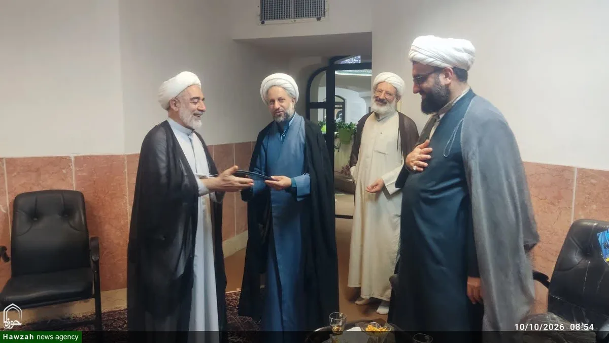 تمدیدحکم مدیریت مدرسه علمیه صاحب الامر(عج) ابلاغ شد