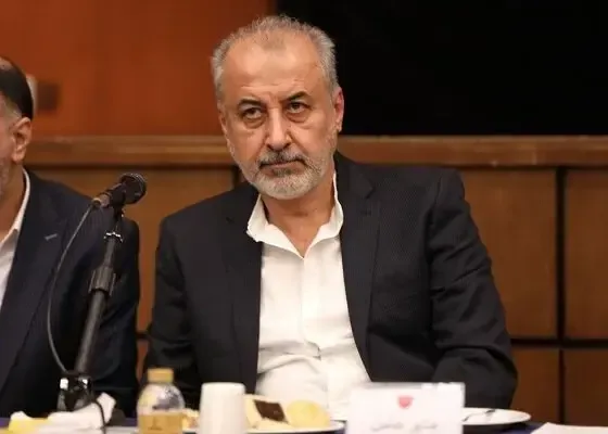 واکنش رضا درویش به شایعه بازگشتش به فوتبال