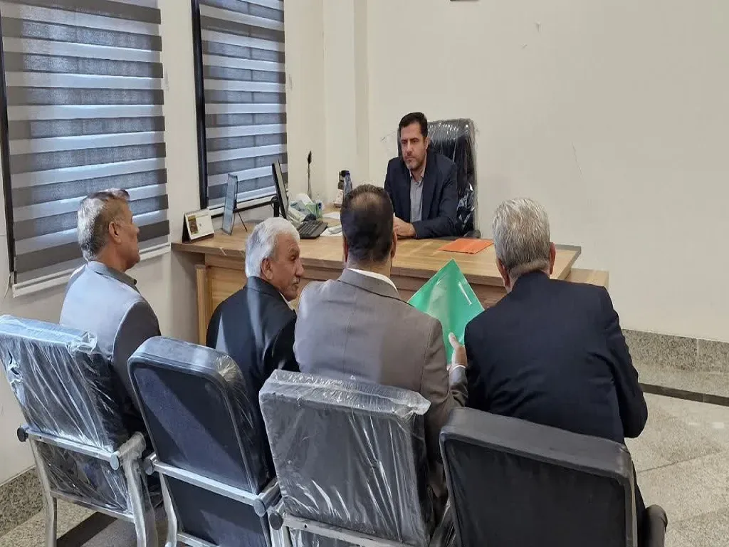 رئیسکل دادگستری ایلام به درخواستهای ۴۵ نفر از مراجعان دادگستری ایلام رسیدگی کرد