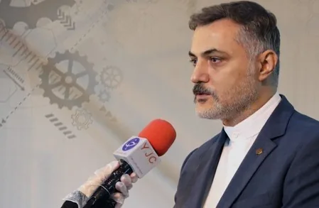 پناهندگی زیر سایه مادر بمبها