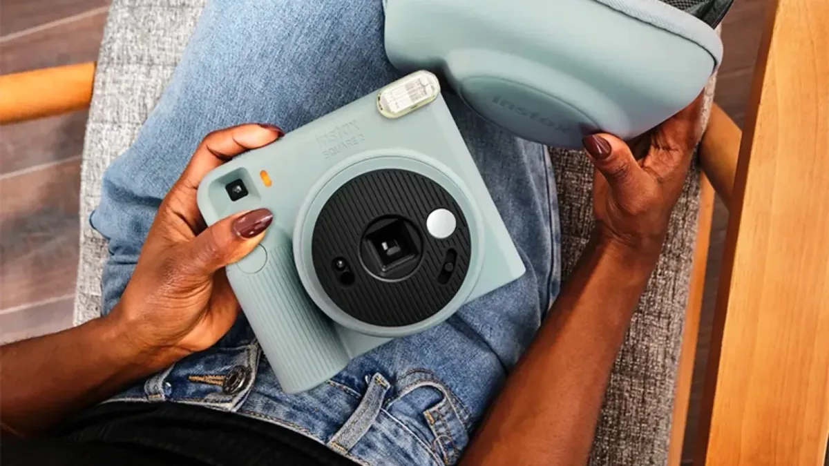 دوربین Instax Square 2 فوجیفیلم با فیلترهای خلاقانه معرفی شد