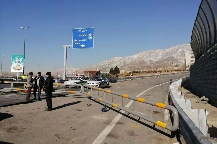 توقف ۱۵ ساعته تردد در جاده چالوس در ۲۷ مهر؛ مسیرهای جایگزین اعلام شد