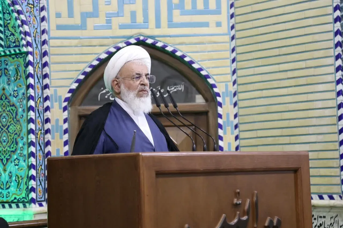 دلبستن به دشمن، تکیه بر خانه عنکبوت است