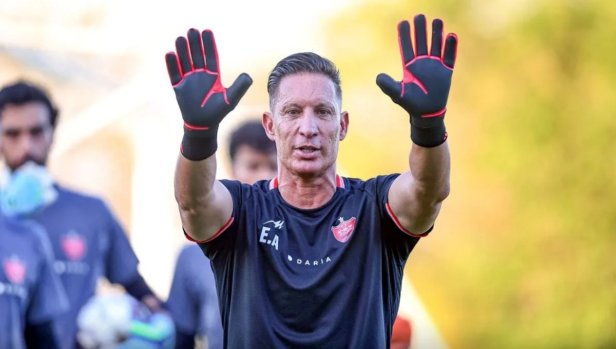 ورود پرانرژی مربی سرشناس؛ آلوارز با آمادگی کامل در تمرین پرسپولیس