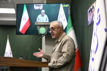 مهرداد اخلاقی بدون لباس نظامی کلیددار وزارت دفاع شد/ مروری بر وزرای دفاع جمهوری اسلامی در دهههای گذشته + جدول