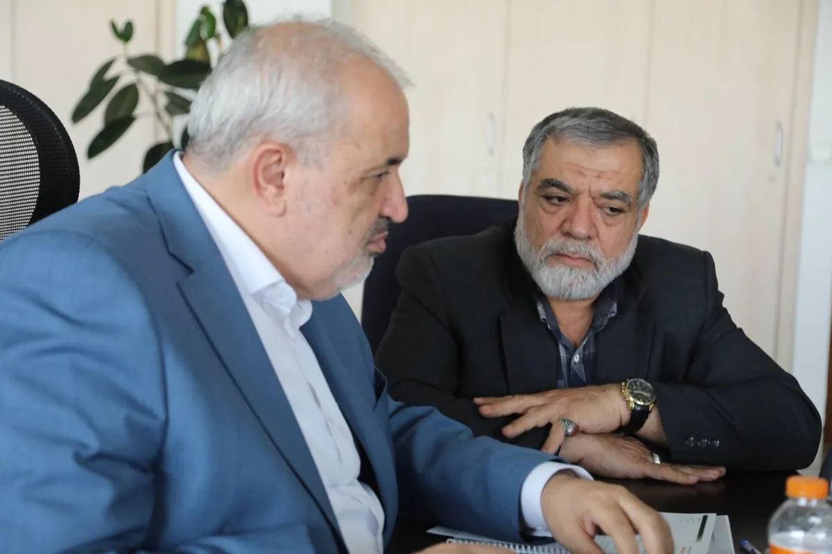 نشست ولایتمدار با وزیر نیرو؛ از تامین آب نیارک تا بررسی وضعیت چاه‌های غیرمجاز