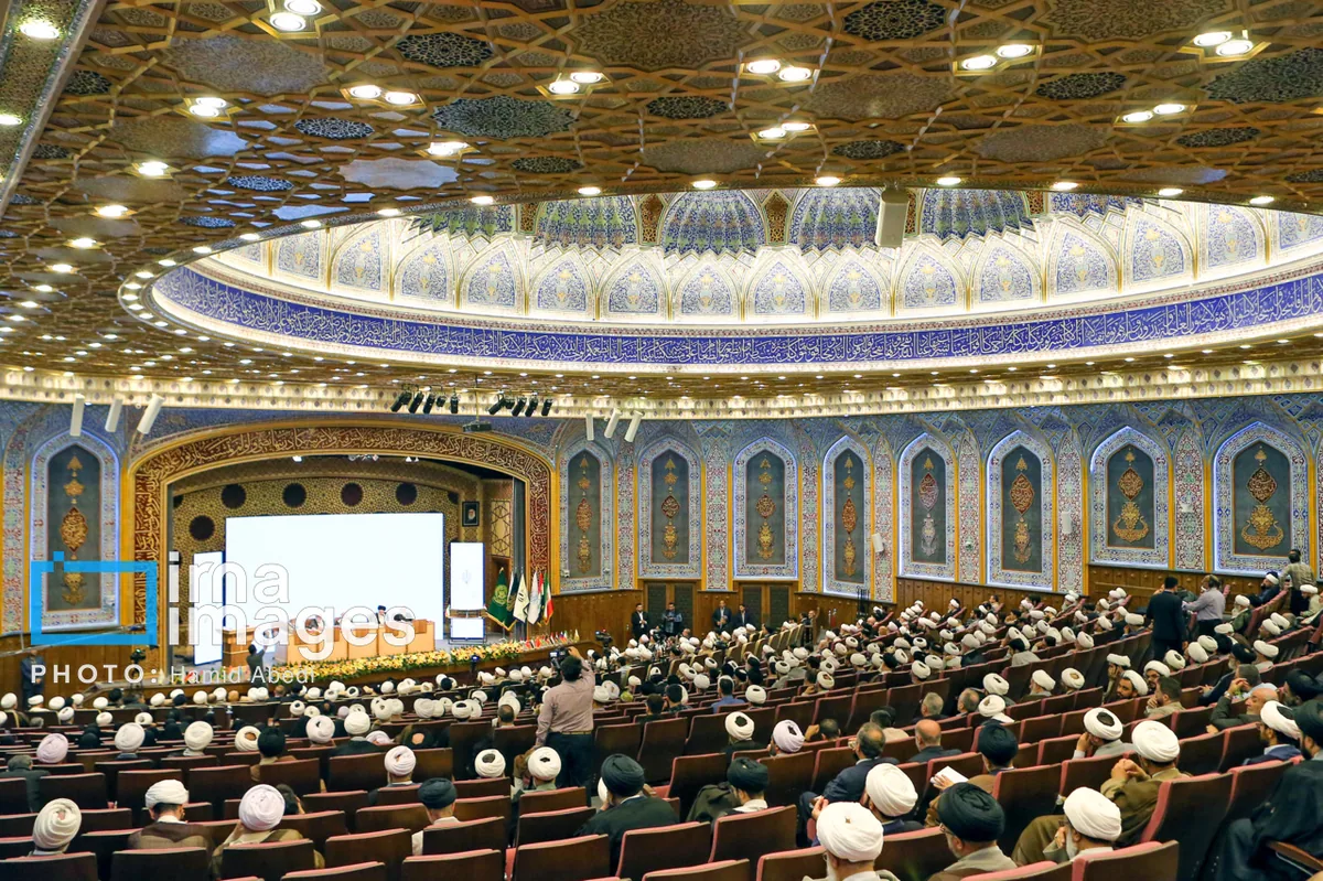 نشست بررسی اندیشه تفسیری آیتالله شهید سید مصطفی خمینی در قم برگزار شد.