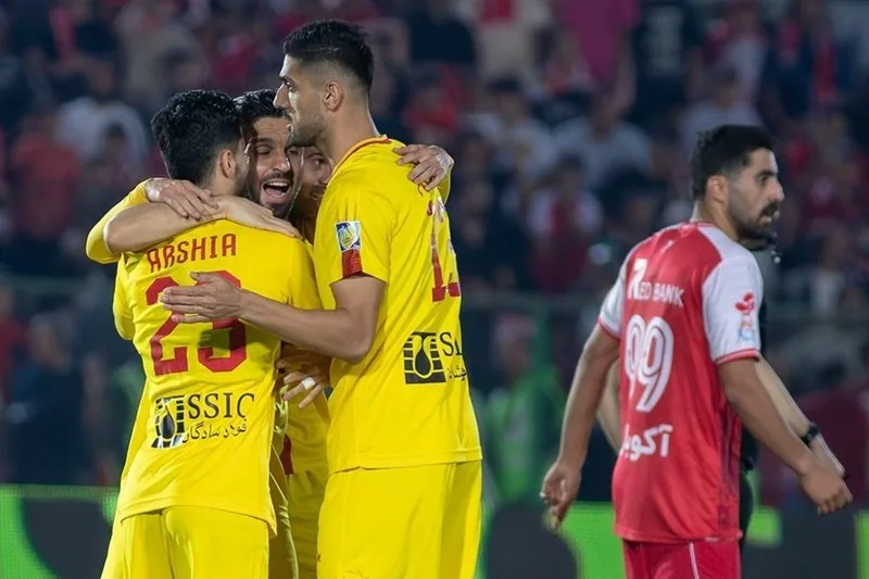 استقلال , تیم فوتبال پرسپولیس , لیگ برتر فوتبال , فوتبال , مهدی تارتار , تیم فوتبال تراکتور تبریز ,