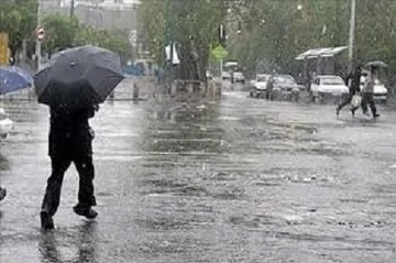 سامانه بارشی در راه ایران/ هشدار نارنجی هواشناسی برای ۶ استان/ بارندگی و رعدوبرق طی امروز و فردا