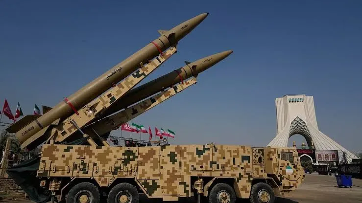 پرستیوی به نقل از یک مقام ارشد امنیتی ایران: ایران خود را برای جنگی تمامعیار، چندلایه و همهجانبه آماده کرده / تصمیمی «قطعی» برای پاسخ به هرگونه تجاوز دشمن، کشتار و ترور بدون هیچگونه محدودیت یا خویشتنداری گرفتهایم