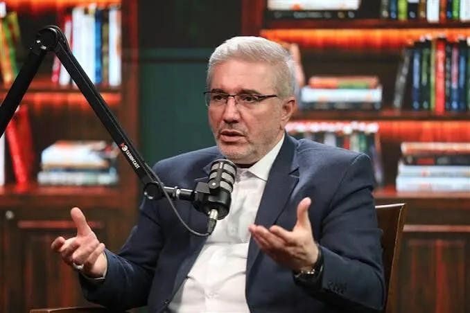 روایتی از نوبل اقتصاد ۲۰۲۶؛ از سفره خانوار تا سیاستهای بانک مرکزی | داوود منظور: ثبات اقتصادی حاصل اعتماد میلیونها خانوار و بنگاه به آینده است