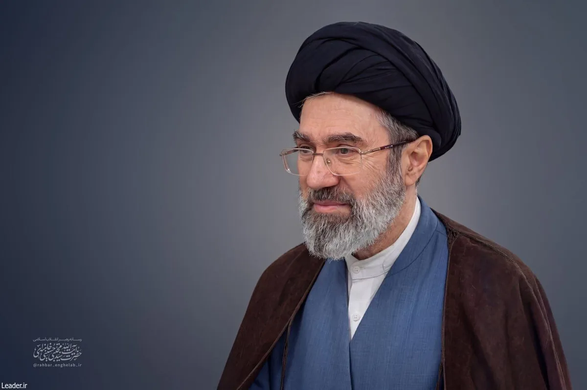 قالیباف به دیدار رهبر معظم انقلاب اسلامی رفت | بررسی آخرین تحولات جنگ نظامی، اقتصادی | تاکید بر اهتمام دولت و مجلس به همکاری در جهت گرهگشایی از مشکلات اقتصادی و معیشتی مردم