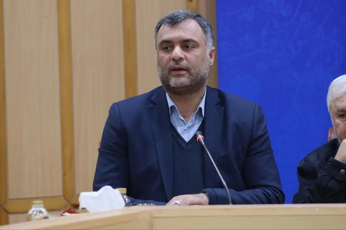 برگزاری جلسه دهیاران بخش مرکزی صومعهسرا به همت و تدبیر رحمتزاده / تأکید بر پاسخگویی مسئولان و رفع مشکلات زیرساختی