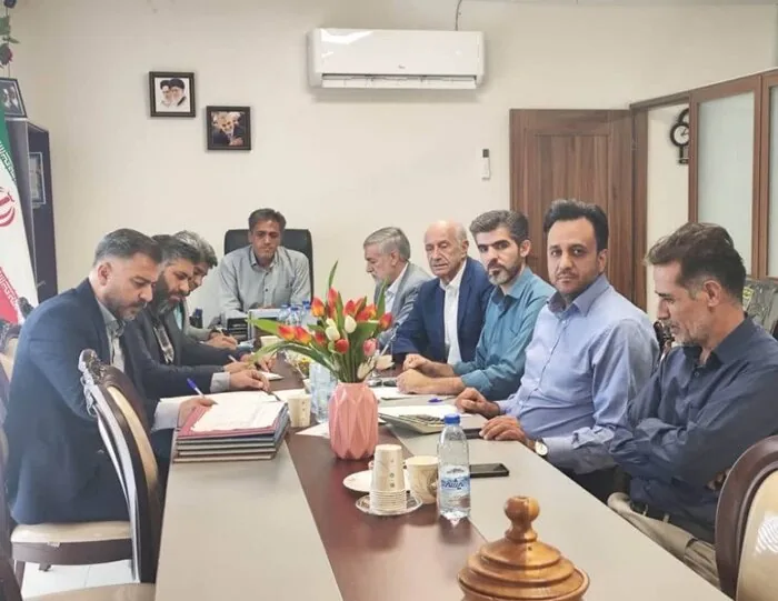 رئیس اتحادیه چوب‌فروشان: گرانی ۱۲۰ درصدی مواد اولیه، نفس تولیدکنندگان را در ری گرفت