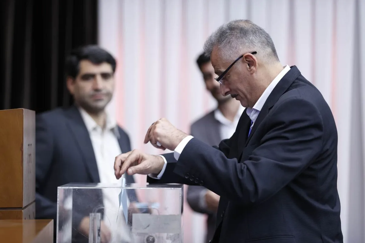 انتخاب خنارینژاد بهترین اتفاق برای ژیمناستیک ایران بود/ وزارت ورزش نشان داد بیطرف است