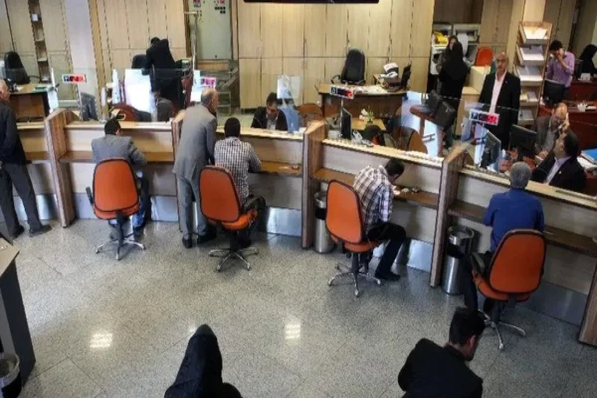 اختلال در خدمات چند بانک/ تلاش برای فعال‌سازی سامانه‌های پشتیبان