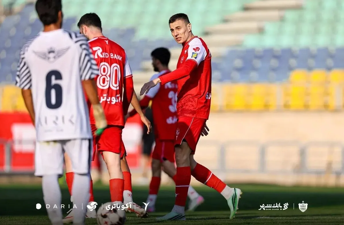 معاوضه جذاب بین پرسپولیس و تیم آسیایی | مهاجم سرخها میرود بازیکن محبوب میآید