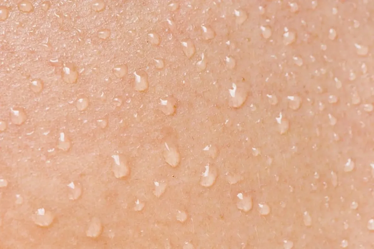 عرق چه تاثیری بر سلامت پوست دارد؟
