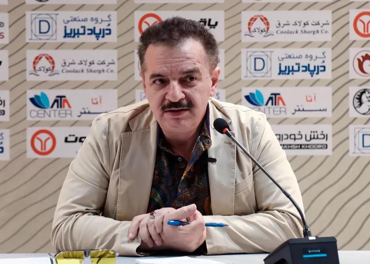 شفافسازی زنوزی درباره هواپیمای استقلال