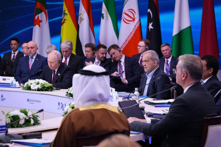 سفر پزشکیان به مسکو؛ دیپلماسی گازی، ابزار دفاع از منافع ملی