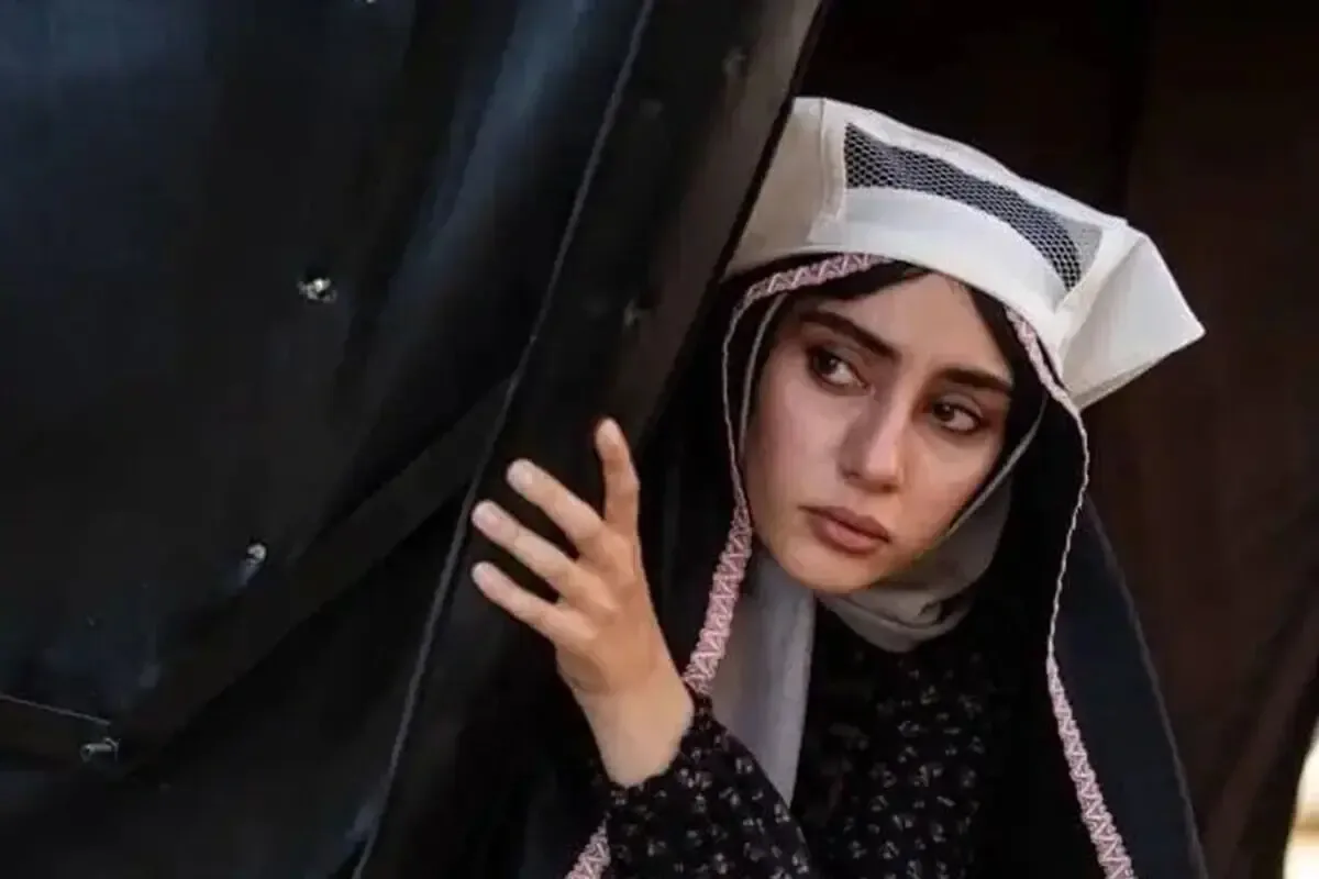 عکسهای مادر دختری ترلان پروانه؛ محبوبه بامداد خمار در کنار مادر جوانش!