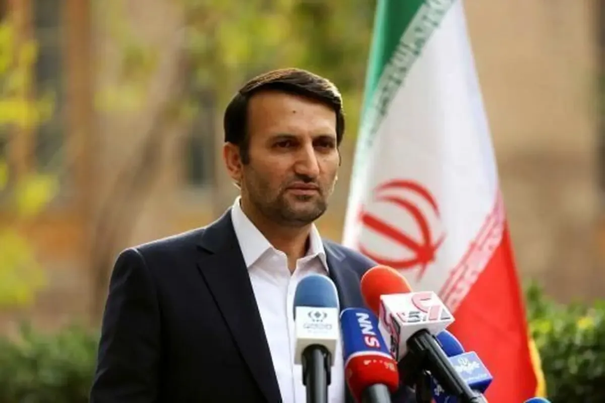 واکنش وزارت آموزش و پرورش به ماجرای صدور پلاک برای دانشآموزان