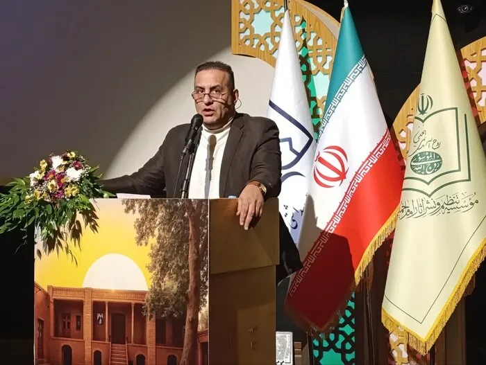مسئولان باید بدون حد و مرز پاسخگوی مطالبات نسل جوان باشند