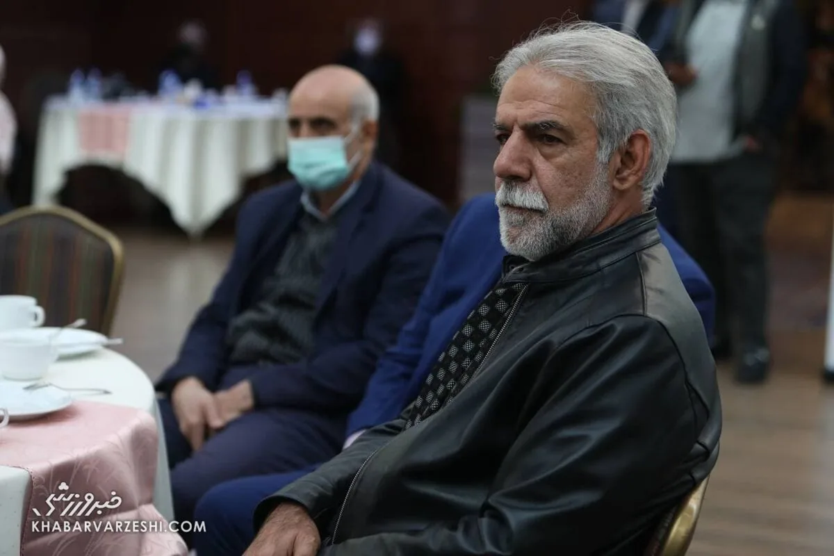 خبرورزشیگردی| اولین کارم در پرسپولیس، شکستن پای صمد مرفاوی بود/ برخلاف برادرم استقلالی بودم، برخلاف او رفتم پرسپولیسی شدم!