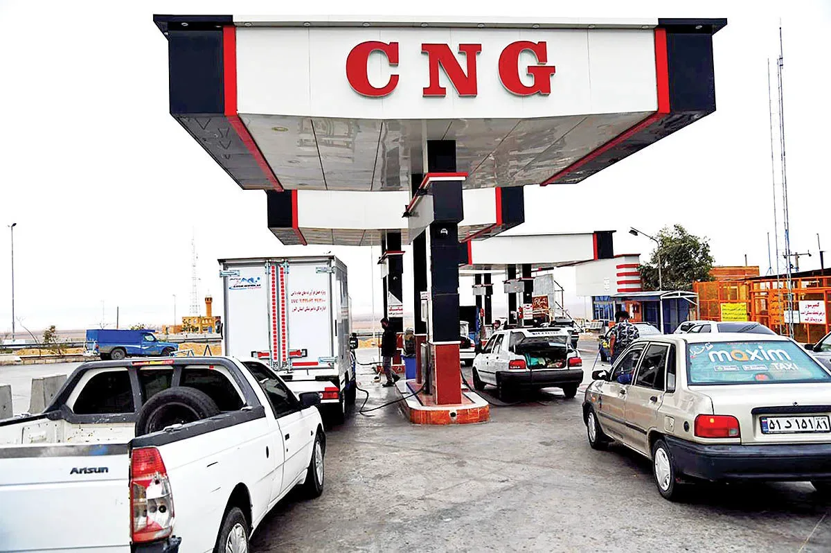 بحران به جایگاههای CNG رسید / ماجرای پیشنهاد شارژ ریالی برای دارندگان خودروهای دوگانهسوز