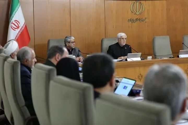 تصویب حمایت از کسب و کارهای آسیب‌دیده از جنگ و برخی معافیت‌های گمرکی